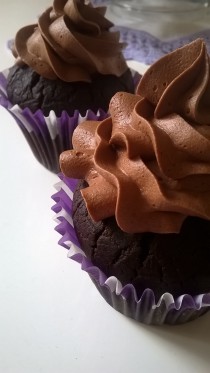 surprise cupcakes (8)